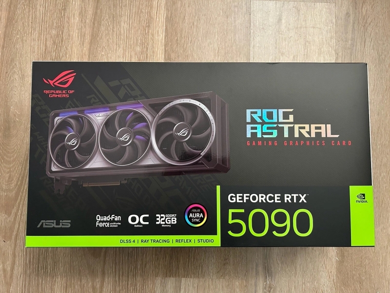 ������� ������� ��������� ASUS ROG Astral GeForce RTX 5090 �� ���� ����������