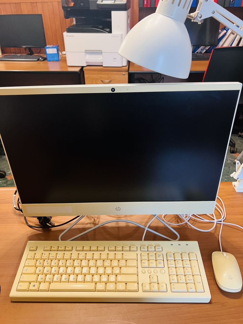 ������ �������� HP 24 all-in-one PC �������